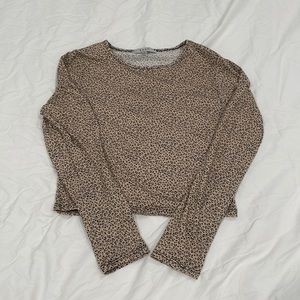 Leopard print cropped gaze shirt